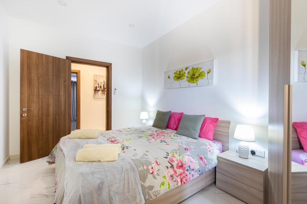 H2 -Modern And Spacious 3 Bedroom Apartment San Ġwann Exteriör bild