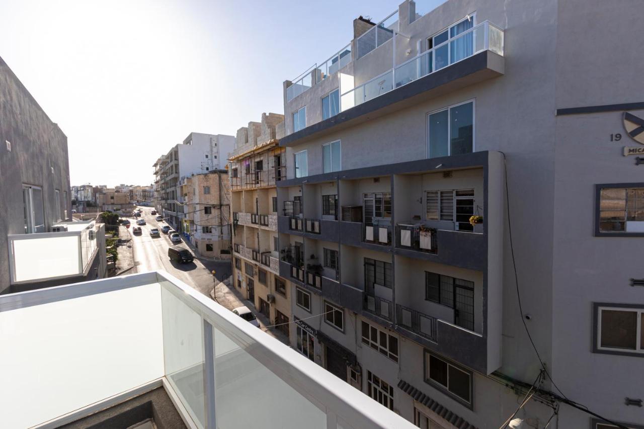 H2 -Modern And Spacious 3 Bedroom Apartment San Ġwann Exteriör bild