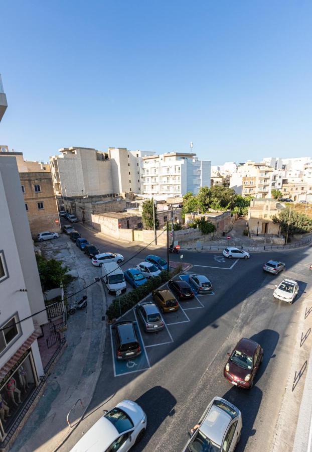 H2 -Modern And Spacious 3 Bedroom Apartment San Ġwann Exteriör bild