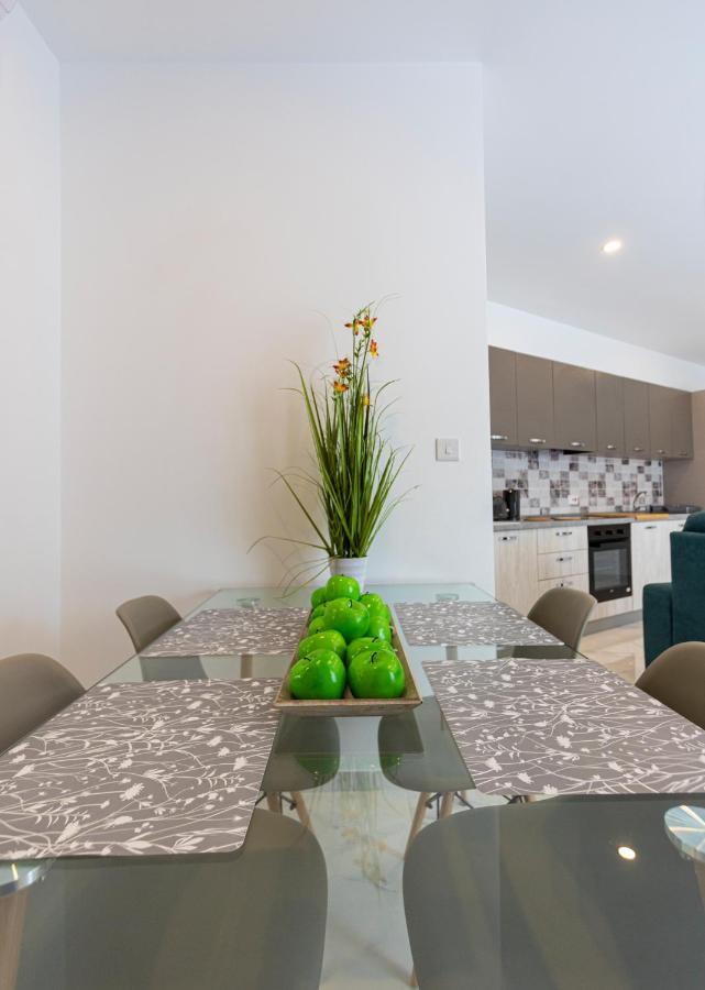 H2 -Modern And Spacious 3 Bedroom Apartment San Ġwann Exteriör bild
