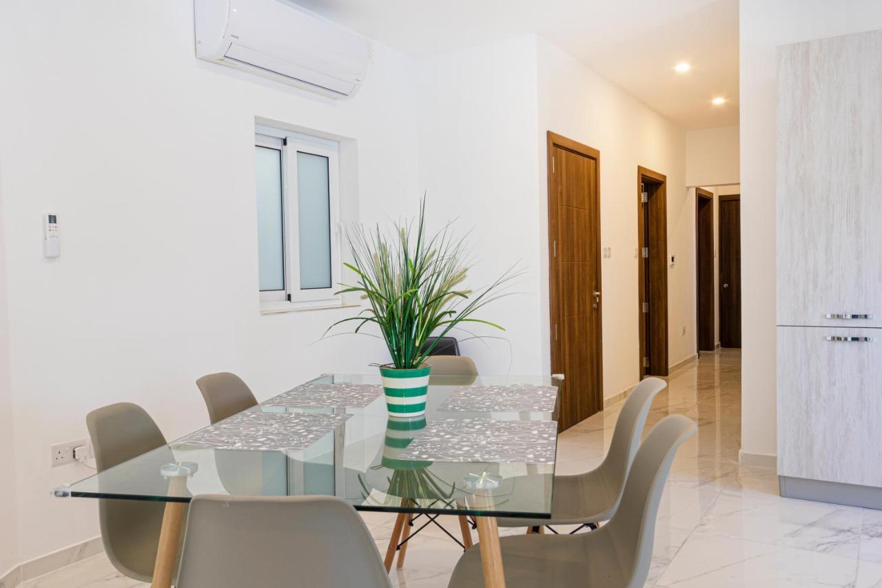 H2 -Modern And Spacious 3 Bedroom Apartment San Ġwann Exteriör bild