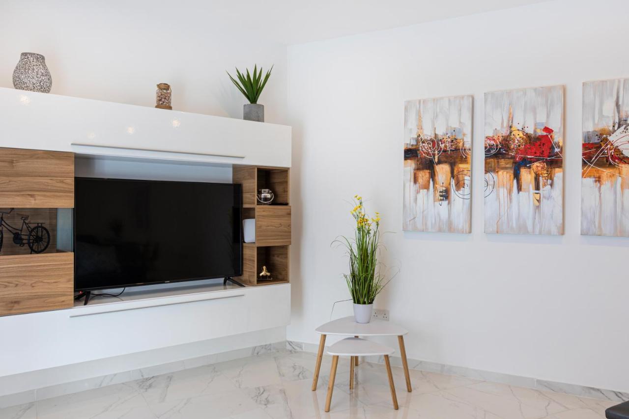 H2 -Modern And Spacious 3 Bedroom Apartment San Ġwann Exteriör bild